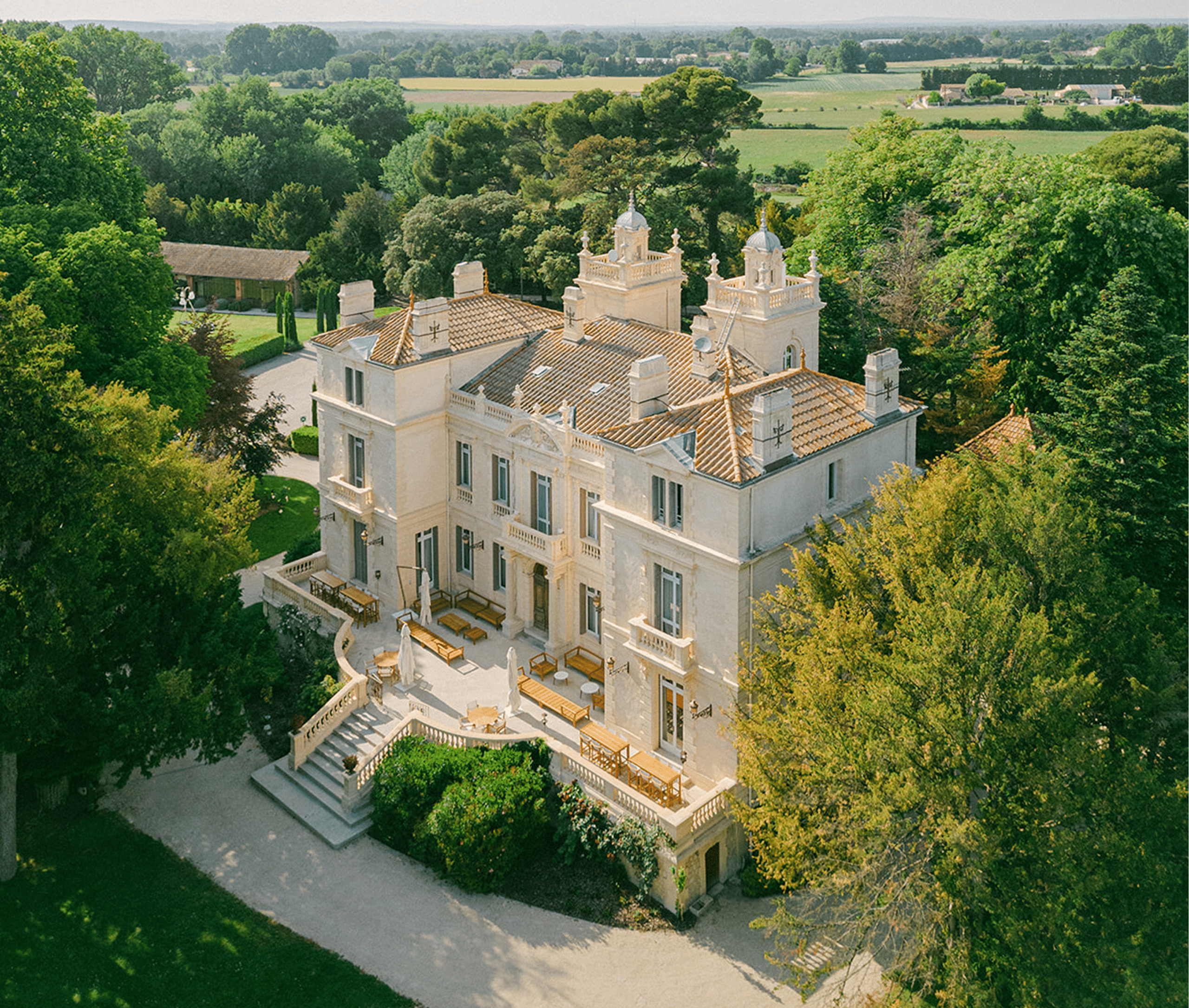 Location salles de réception et parc - chateau-des-3-Fontaines-site-web-mariage-en-hiver-chateau-exterieurs 1